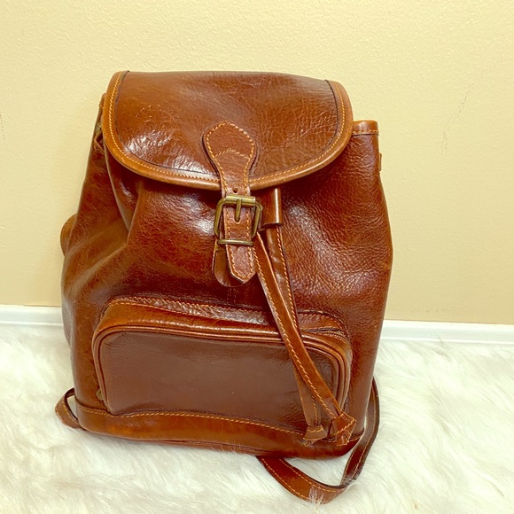 Fellini Handbags - Vintage Leather Fellini Backpack